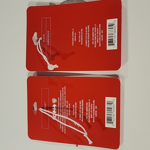 (J10) Hallmark ornaments - Picture 4 of 4